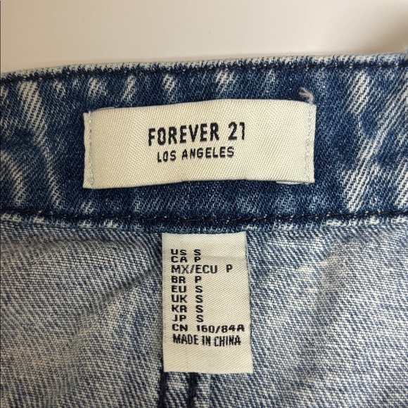 Forever 21 Blue Denim Skirt Size Small - Picture 3 of 5